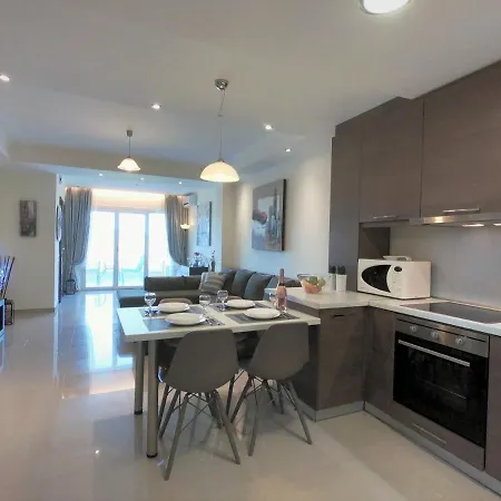 بيت للعطل Sunshine 1 With Sea View *