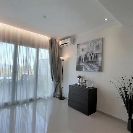 بيت للعطل Sunshine 1 With Sea View
