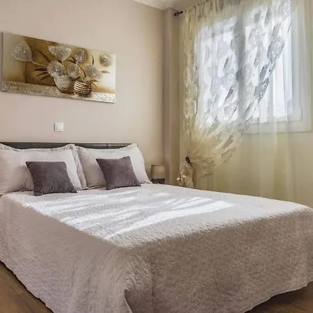 Sunshine 1 With Sea View