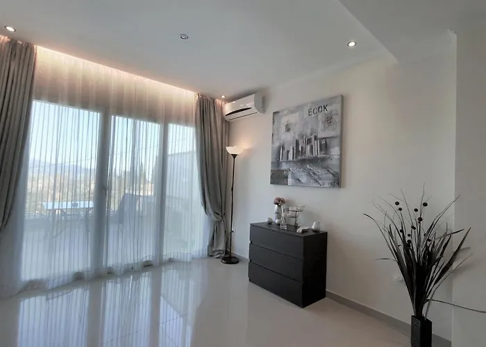 Nyaraló Sunshine 1 With Sea View